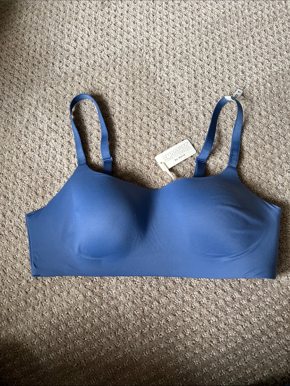NWT wireless sports bra